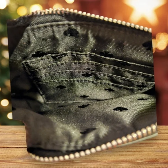 Kate Spade NEW Shore Street Pop Scallop TinieWristlet Ret. $119 - Picture 5 of 9